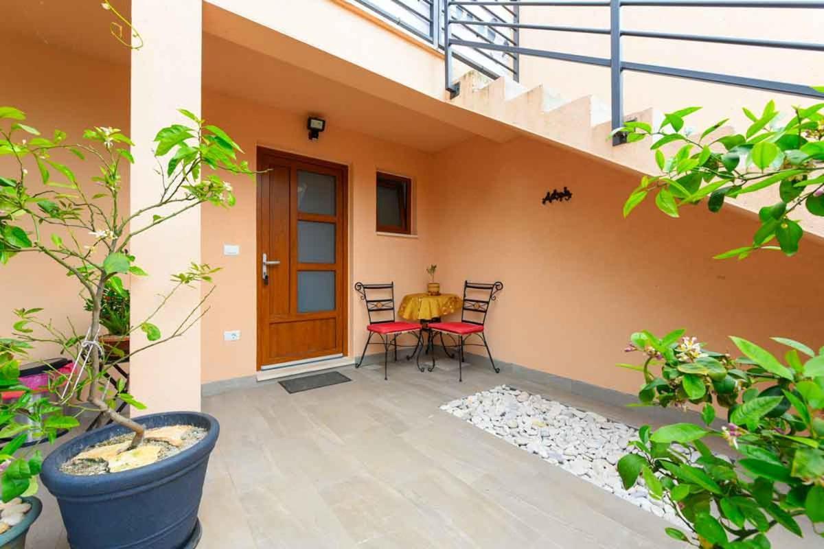Apartments Ina & Ika Rovinj Exterior photo