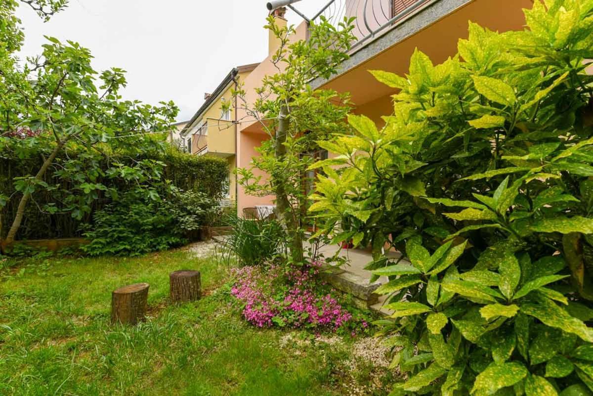 Apartments Ina & Ika Rovinj Exterior photo