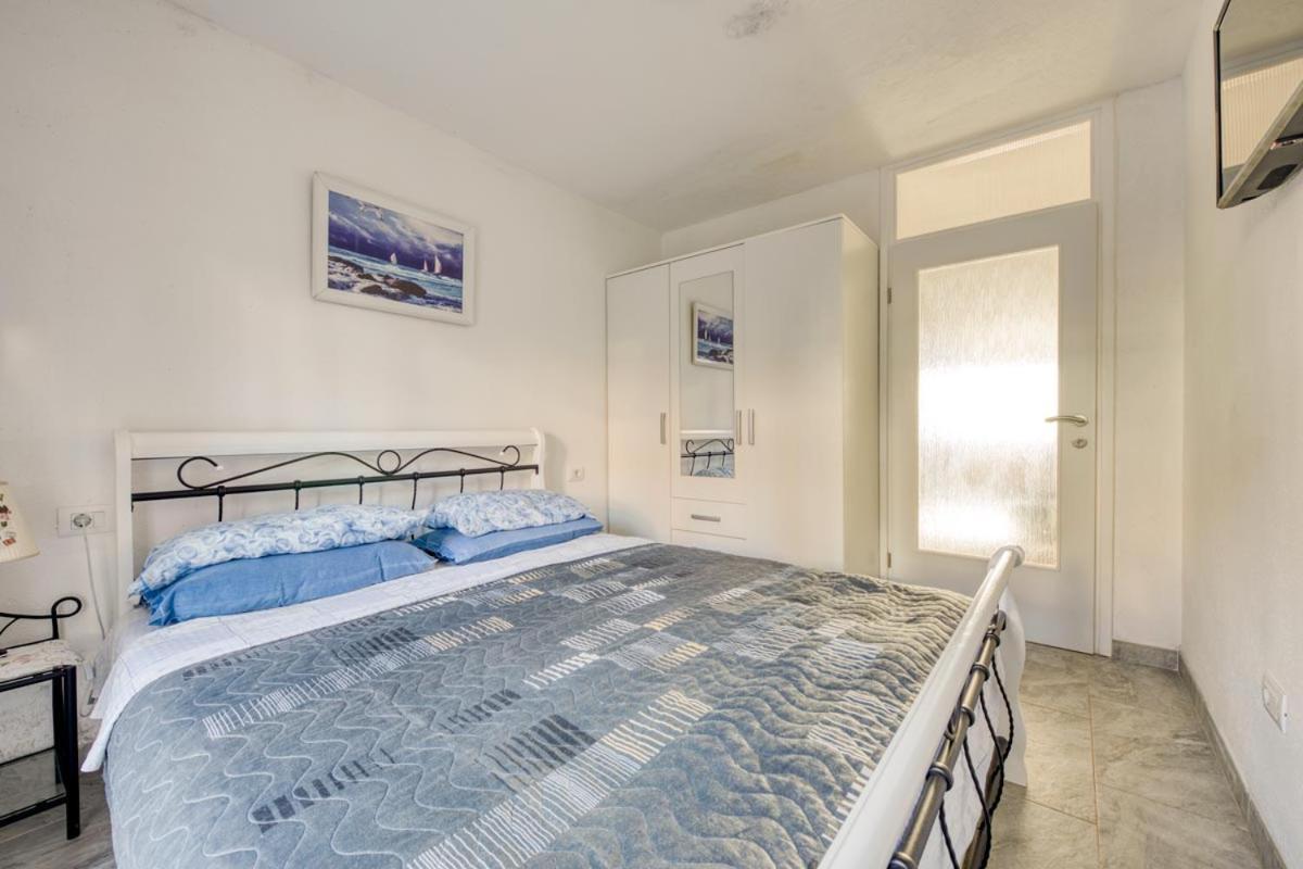 Apartments Ina & Ika Rovinj Exterior photo